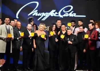 Open Stage Fahion week son gününde Muzaffer Çaha defilesine ev sahipliği yaptı