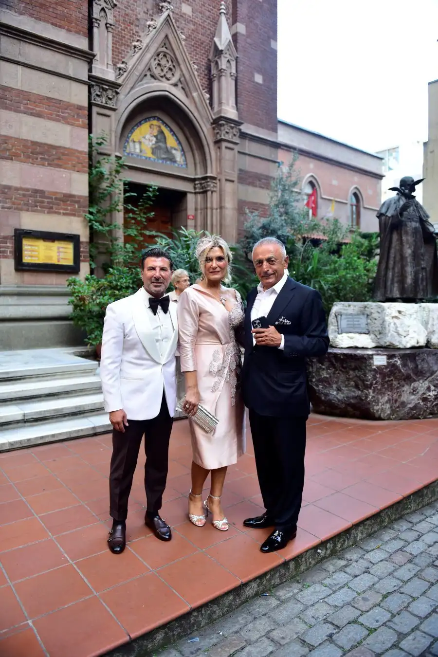 Genç iş insanı Emirhan Yeterler ve İspanyol aşkı Conchita rüya gibi bir düğünle evlendi 22 emirhan maria dugun15 Genç iş insanı Emirhan Yeterler ve İspanyol aşkı Conchita rüya gibi bir düğünle evlendi