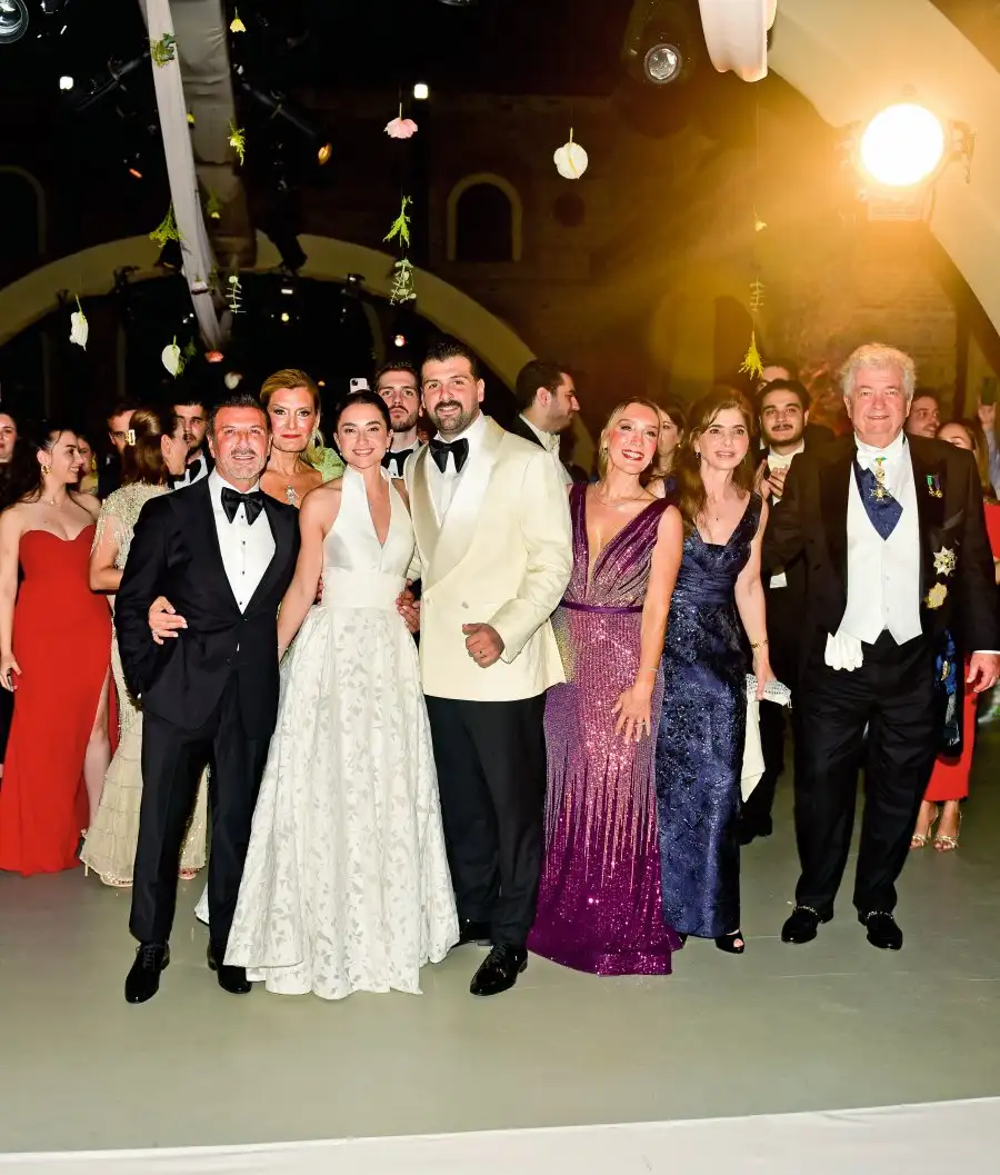 Genç iş insanı Emirhan Yeterler ve İspanyol aşkı Conchita rüya gibi bir düğünle evlendi 15 emirhan maria dugun9 Genç iş insanı Emirhan Yeterler ve İspanyol aşkı Conchita rüya gibi bir düğünle evlendi