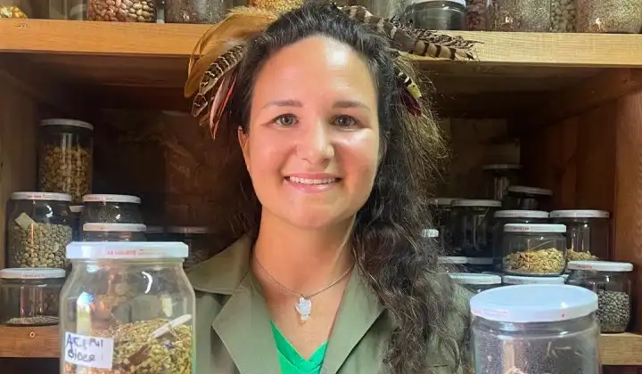 Şifa Köyü'nün kurucusu Merve Tüfekçi Emre, Şile'de tohum bankası kurdu 1 Şifa Köyü’nün kurucusu Merve Tüfekçi Emre, Şile’de tohum bankası kurdu