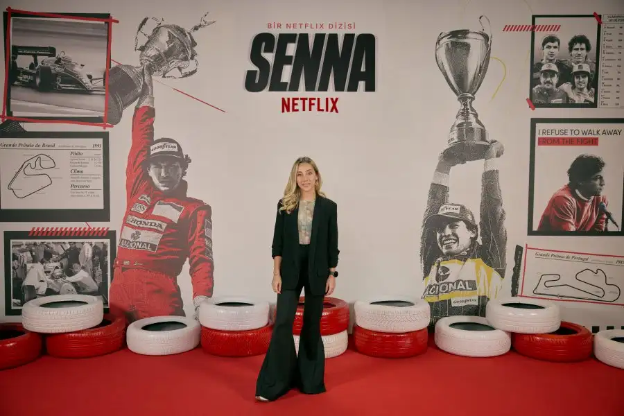 Netflix dizisi Senna’nın özel gösterimi İstanbul’da gerçekleştirildi 2 1732691383 Burcu Burut Erenkul Netflix dizisi Senna’nın özel gösterimi İstanbul’da gerçekleştirildi