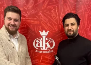 ‘Yeni Model’ Serkan Çağrı dünya pazarında