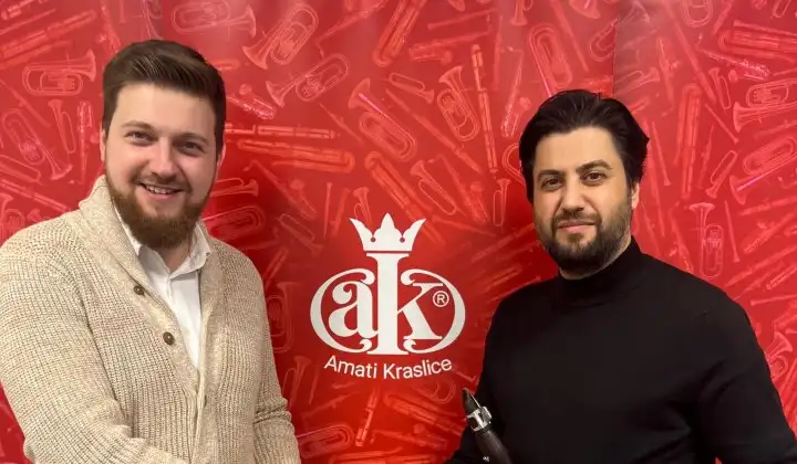 'Yeni Model' Serkan Çağrı dünya pazarında 2 ‘Yeni Model’ Serkan Çağrı dünya pazarında