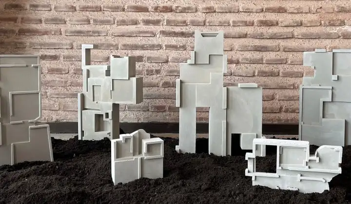 Berka Beste Kopuz’un ‘Toprak Biriktirir Geçmişi II’ sergisi Merdiven Art Space’te 1 Berka Beste Kopuz’un ‘Toprak Biriktirir Geçmişi II’ sergisi Merdiven Art Space’te