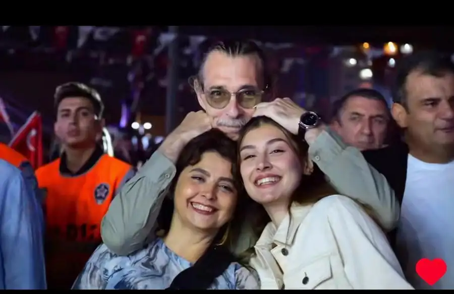elvin derin besikcioglu1 Anne-kız aynı sahnede