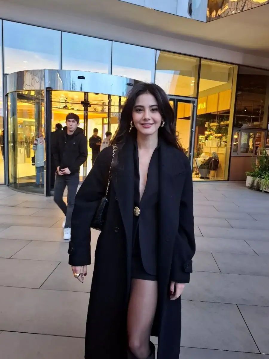 helin kandemir En çok parayı takılara harcıyorum