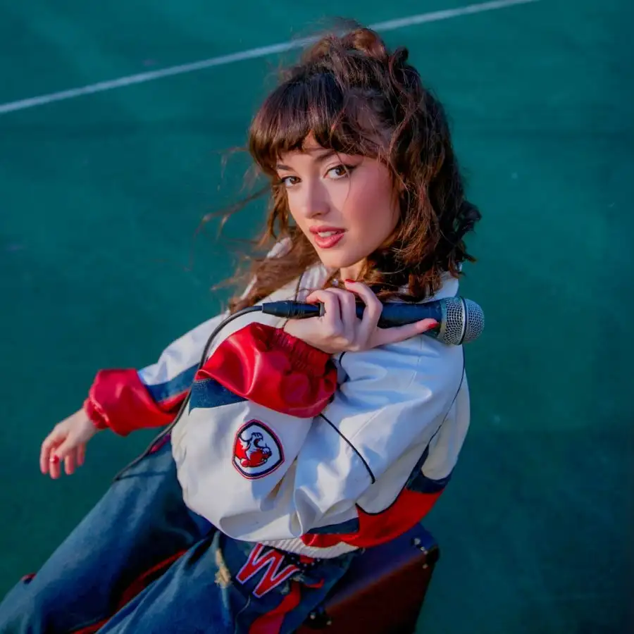 Melis Fis'ten akustik albüm: Bi’ Piyano Bi’ Vokal 3 melisfis1 Melis Fis'ten akustik albüm: Bi’ Piyano Bi’ Vokal