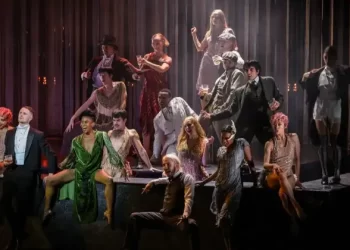 Peaky Blinders Dans Tiyatrosu’nun prömiyerine ünlü akını