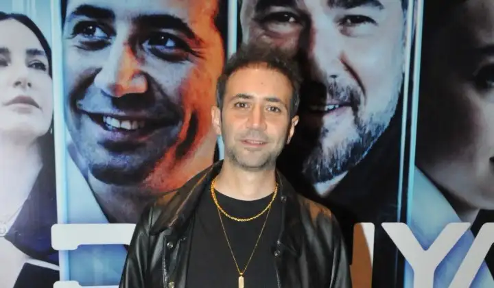 Sarp Bozkurt ve Engin Altan Düzyatan’dan Dubai sürprizi