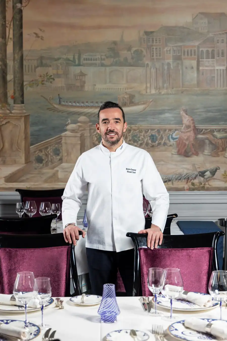 Tuğra Restoran, kış menüsünde lezzet şöleni sunmaya devam ediyor 3 1733130482 Emre Inanir Ciragan Palace Kempinski Tugra Restoran Head Chef 4 Tuğra Restoran, kış menüsünde lezzet şöleni sunmaya devam ediyor