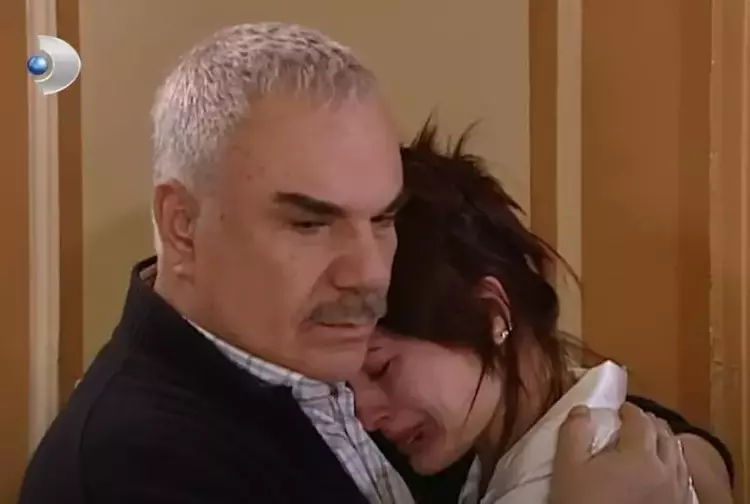 Hüngür hüngür ağladım 4 676a46a1295c2e4afe7cacb2 Hüngür hüngür ağladım