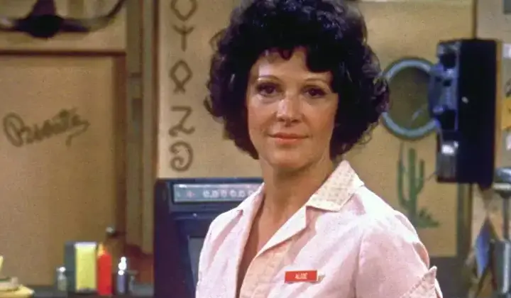 Altın Küre ödüllü Linda Lavin hayatını kaybetti 1 Altın Küre ödüllü Linda Lavin hayatını kaybetti