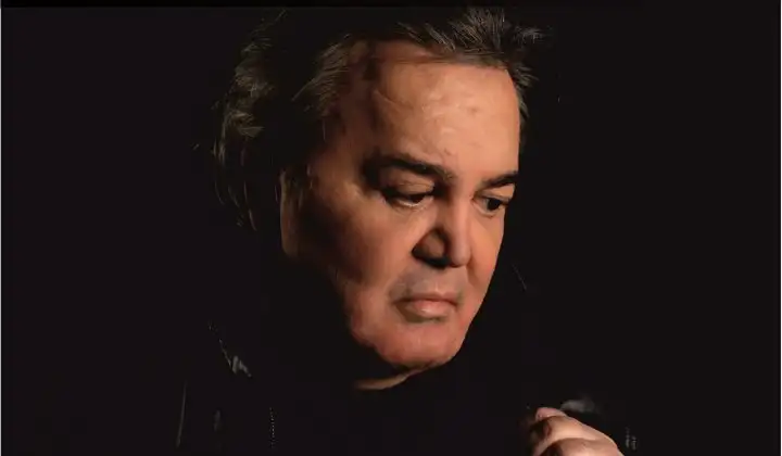 Ahmet Şakir Yıldız, 'Düşler Sahnesi' adlı şiirini kliplendirdi 1 Ahmet Şakir Yıldız, ‘Düşler Sahnesi’ adlı şiirini kliplendirdi