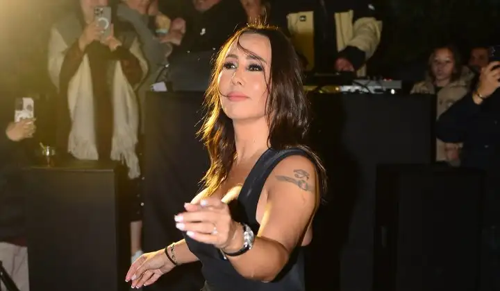 Asena ile özgürce dans ettiler 2 Asena ile özgürce dans ettiler