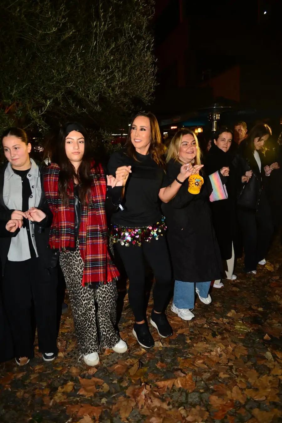 Asena ile özgürce dans ettiler 3 asenadere1 Asena ile özgürce dans ettiler