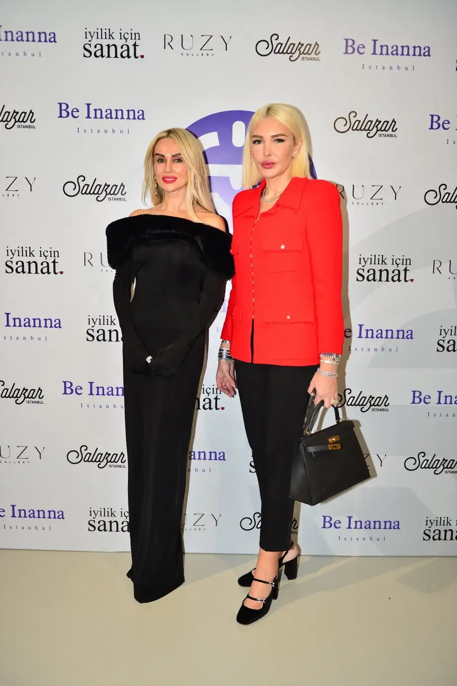 Aslı Akyazıcı'dan sanat ve lezzet dolu bir gece 3 asli akyazici3 Aslı Akyazıcı'dan sanat ve lezzet dolu bir gece
