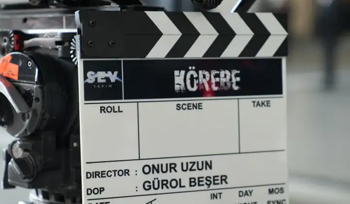 Sürpriz oyuncu kadrosuyla 'Körebe' dizisinin çekimleri başladı 1 Sürpriz oyuncu kadrosuyla ‘Körebe’ dizisinin çekimleri başladı