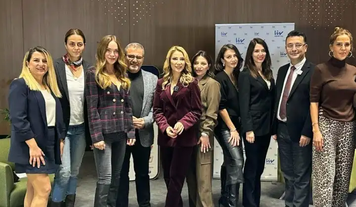 Sağlıklı yaşam ve güzelliğin sırları ünlü isimlerin katılımıyla Liv Hospital’da ele alındı 1 Sağlıklı yaşam ve güzelliğin sırları ünlü isimlerin katılımıyla Liv Hospital’da ele alındı