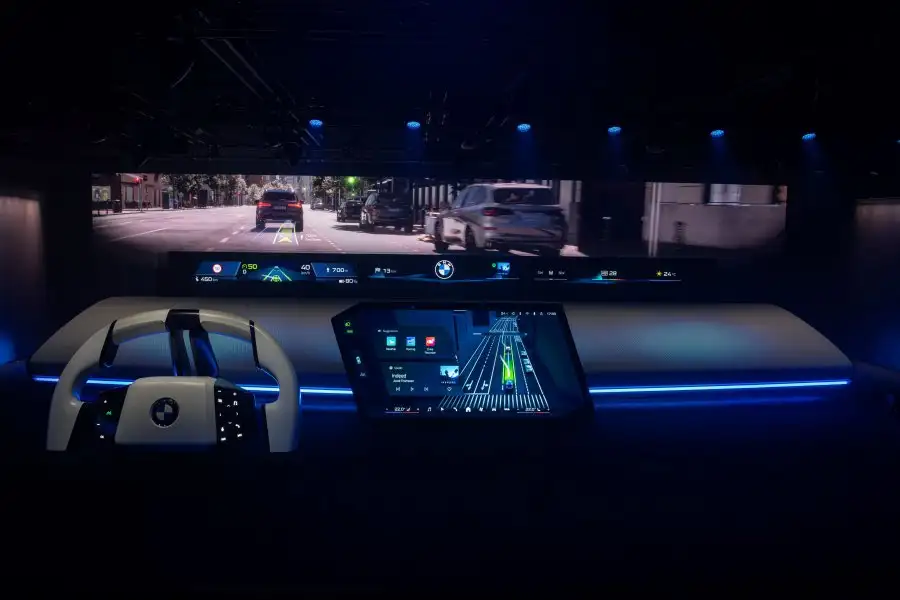 BMW, CES 2025’te geleceğin sürüş deneyimini tanıttı 4 1736336145 Yeni BMW Panoramic iDrive 2 BMW, CES 2025’te geleceğin sürüş deneyimini tanıttı