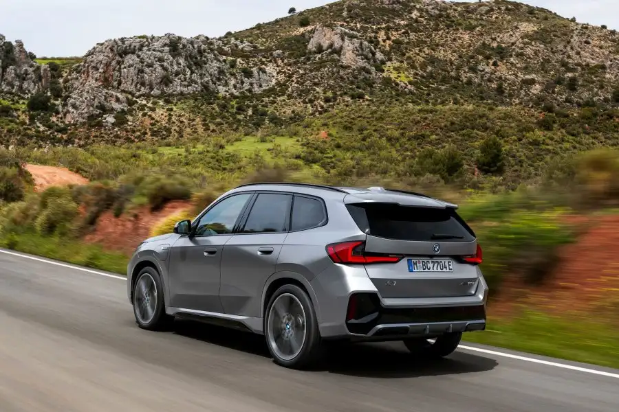 BMW X1 xDrive25e Plug-in Hybrid satışa sunuldu 4 BMW X1 xDrive25e Plug-in Hybrid satışa sunuldu