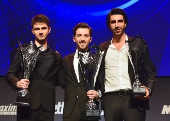 Azka Group Yönetim Kurulu Üyesi ve Rallici Azizhan Kaya’ya TOSFED’ten ödül
