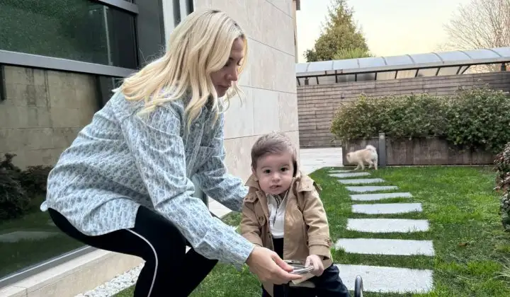 Aslan Mermer 1 yaşında 1 Aslan Mermer 1 yaşında