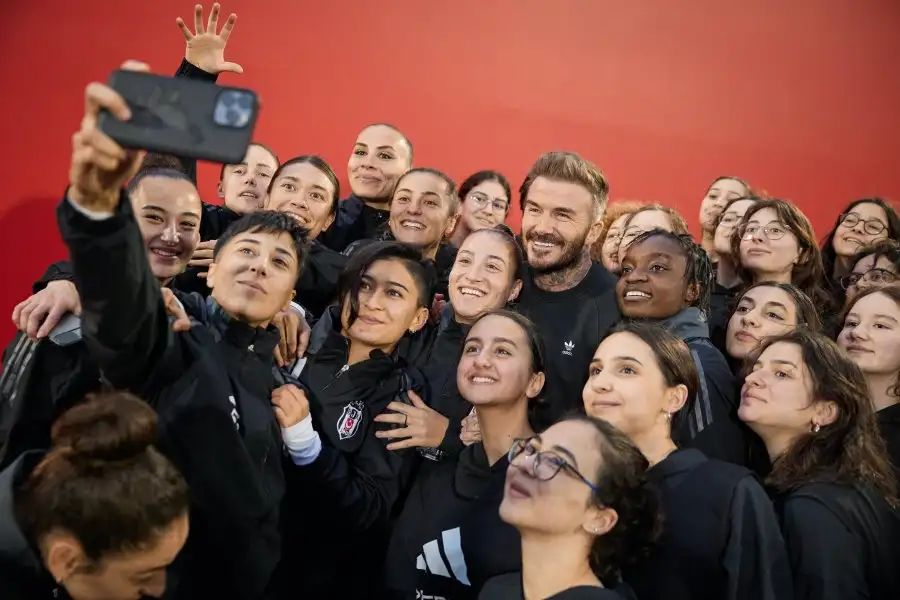 beckham ist2 İstanbul’dan David Beckham geçti