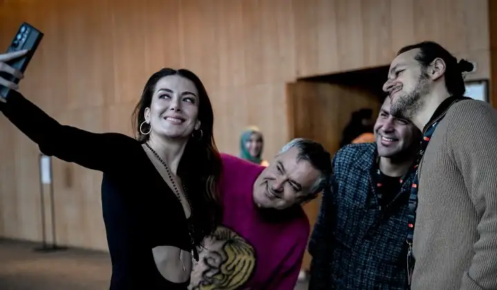 75. Berlin Film Festivali'nde ilgi odağı oldu 2 75. Berlin Film Festivali’nde ilgi odağı oldu
