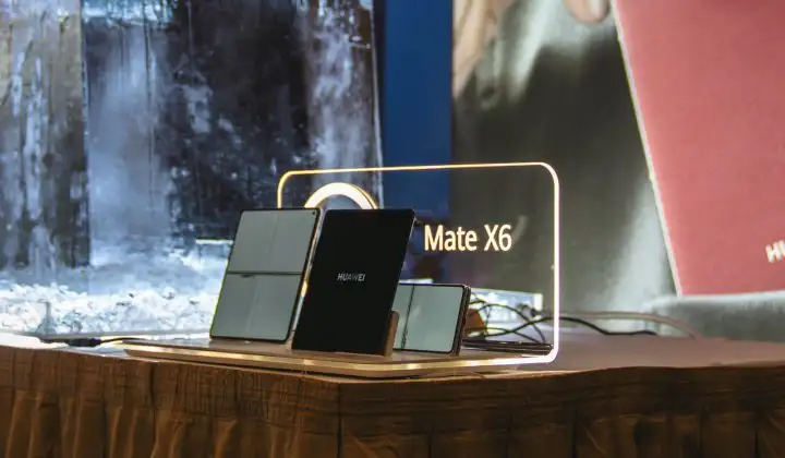 Lüks ve Teknolojinin Zirvesi: Huawei Mate X6 3 Lüks ve Teknolojinin Zirvesi: Huawei Mate X6