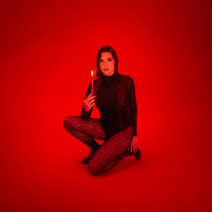 Selin Baycan1 Selin Baycan'ın ilk albümü 'Aşina' yayında