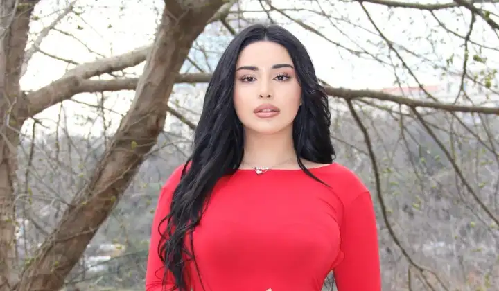 Nur Faraj oyunculuğu ve güzelliğiyle dikkat çekiyor 2 Nur Faraj oyunculuğu ve güzelliğiyle dikkat çekiyor