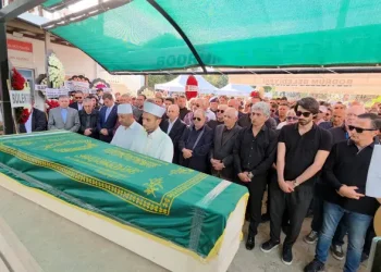 İş insanı Aziz Kaya son yolculuğuna uğurlandı