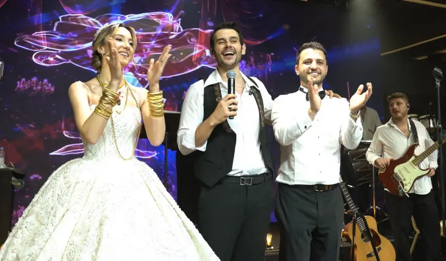 Evliliğe yeşil ışık 3 cem belevi sahne Evliliğe yeşil ışık