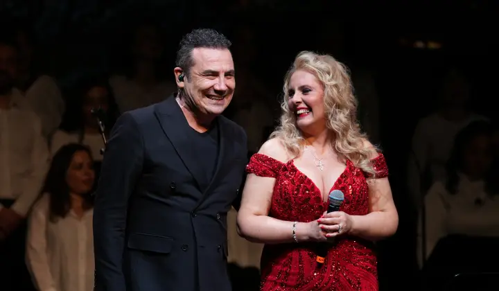 Ferhat Göçer ve Karin Bozkurt 'Opia' ile büyüledi 1 Ferhat Göçer ve Karin Bozkurt ‘Opia’ ile büyüledi