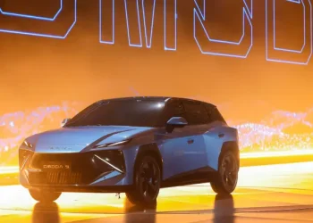 Siber-Meka Crossover modeli C3 heyecanlı bir gösterimle tanıtıldı