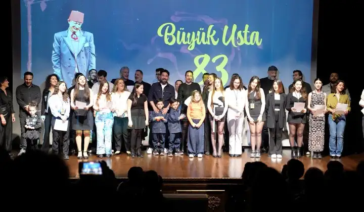 16. Savaş Dinçel Tiyatro Ödülleri sahiplerini buldu 1 16. Savaş Dinçel Tiyatro Ödülleri sahiplerini buldu