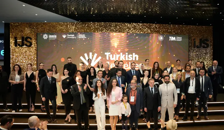 İhracatın Liderleri ve Tasarım Yarışması ödülleri verildi 1 İhracatın Liderleri ve Tasarım Yarışması ödülleri verildi