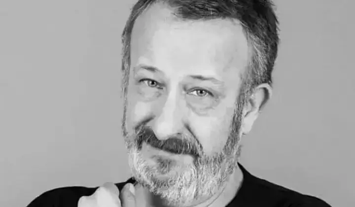 Ünlü tiyatro sanatçısı Naşit Özcan hayatını kaybetti 1 Ünlü tiyatro sanatçısı Naşit Özcan hayatını kaybetti
