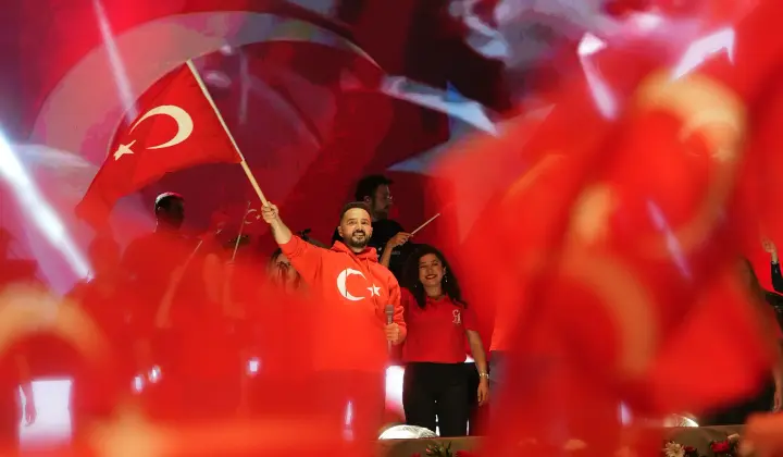 Alanya'da Gökhan Özen coşkusu 1 Alanya’da Gökhan Özen coşkusu