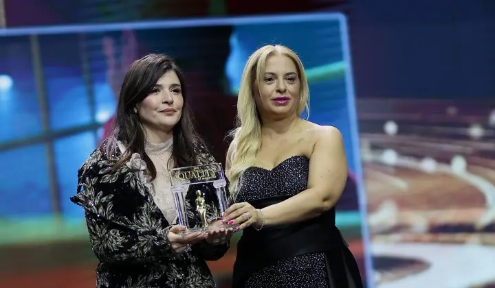 16. Quality Ödülleri’nde ‘En Quality Kadın Oyuncu’ ödülü Gonca Vuslateri'nin oldu 3 16. Quality Ödülleri’nde ‘En Quality Kadın Oyuncu’ ödülü Gonca Vuslateri’nin oldu
