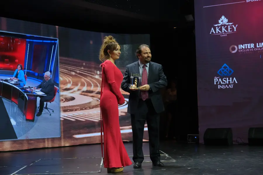 ortasayfaodul1 16. Quality Ödülleri’nde ‘En Quality Haber Tartışma Programı’ ödülü Orta Sayfa'nın oldu