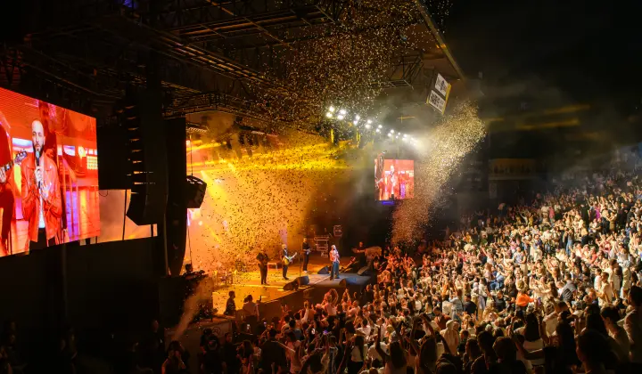 Türkiye’nin sevilen sesleri Jolly Joker Harbiye Açık Hava Konserleri’nde