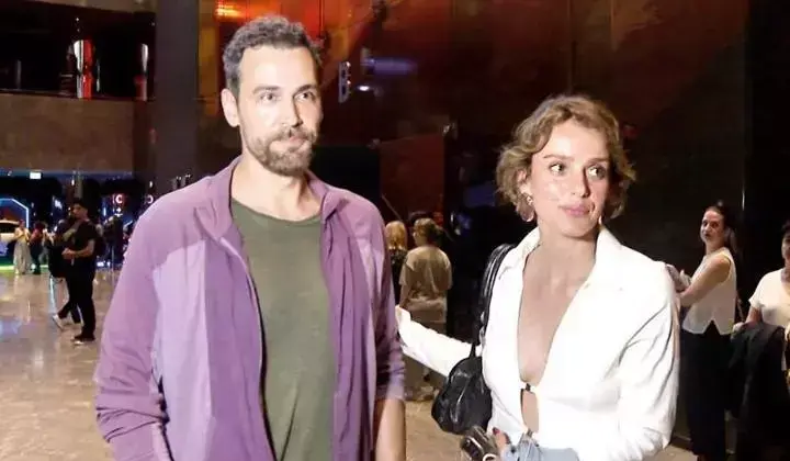 Bestemsu Özdemir sevgilisiyle görüntülendi 1 Bestemsu Özdemir sevgilisiyle görüntülendi