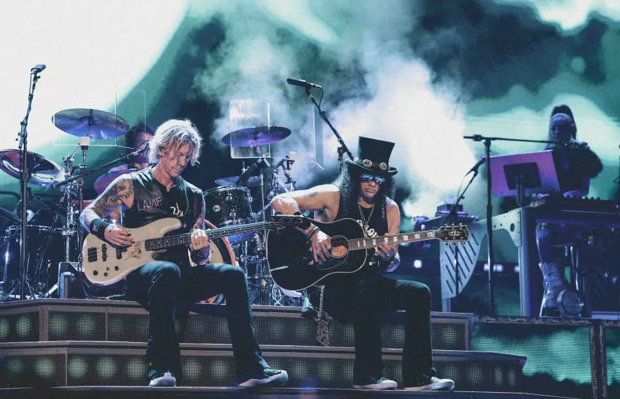 Istanbul 76 Guns N'Roses efsanesi İstanbul'da yeniden tarih yazdı