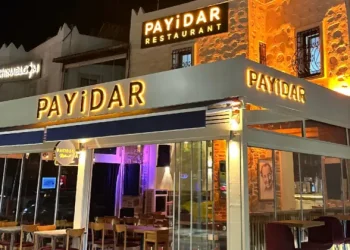 Payidar Salon, konuklarına kapılarını açtı