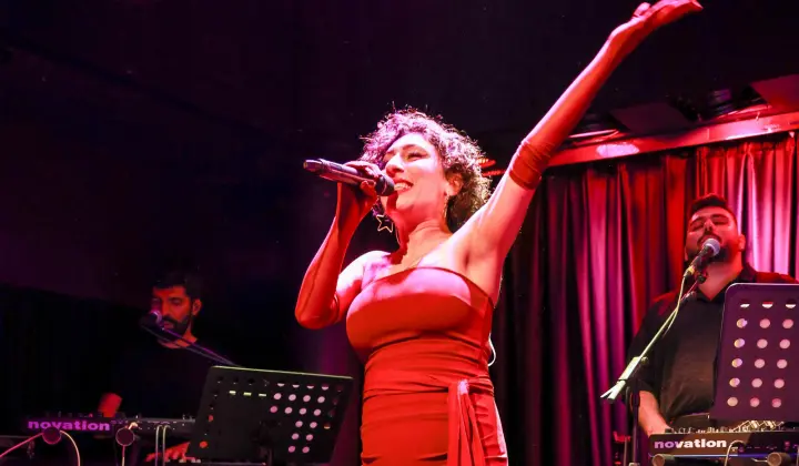 Burcu Kısakürek’ten unutulmaz lansman