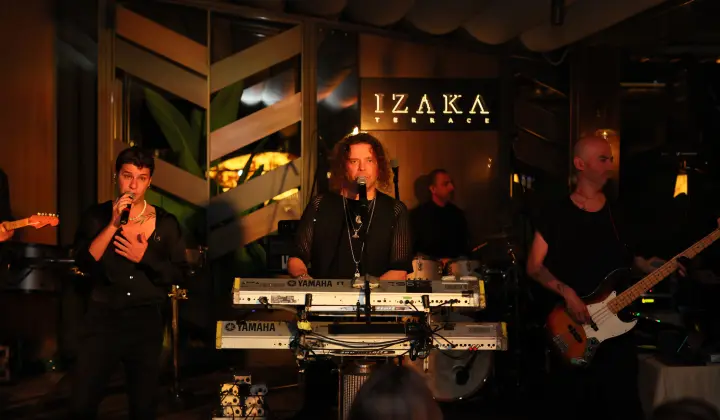 Izaka Terrace 'Yaza Merhaba' dedi 2 Izaka Terrace ‘Yaza Merhaba’ dedi