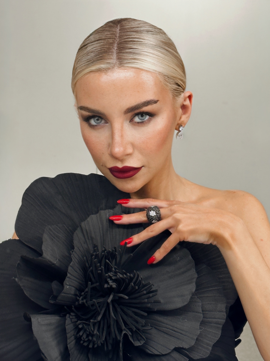 Asya'nın "EuroVision'u "Mekan Asya 2025"te Türkiye'yi Ece Ata Temsil Edecek! 4 Ece Ata Asya'nın "EuroVision'u "Mekan Asya 2025"te Türkiye'yi Ece Ata Temsil Edecek!