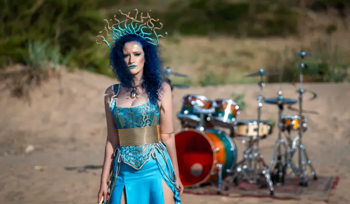 Leyan Senay’ın yeni şarkısı ‘Afterlife’ yayımda