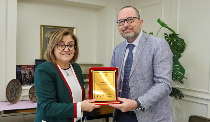 GTD Başkanı Gürkan Boztepe’den Gaziantep Büyükşehir Belediye Başkanı Fatma Şahin’e ziyaret 1 GTD Başkanı Gürkan Boztepe’den Gaziantep Büyükşehir Belediye Başkanı Fatma Şahin’e ziyaret
